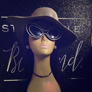 Retro cat eye diamond sunglasses